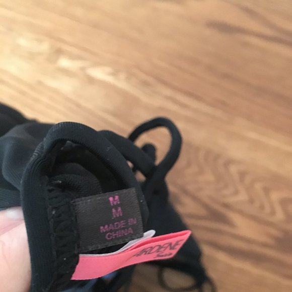 Ardene Fierce One Piece (5/$20) - Picture 5 of 5